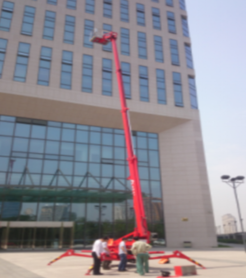项目：北京六里桥政务中心23米蜘蛛式高空作业平台